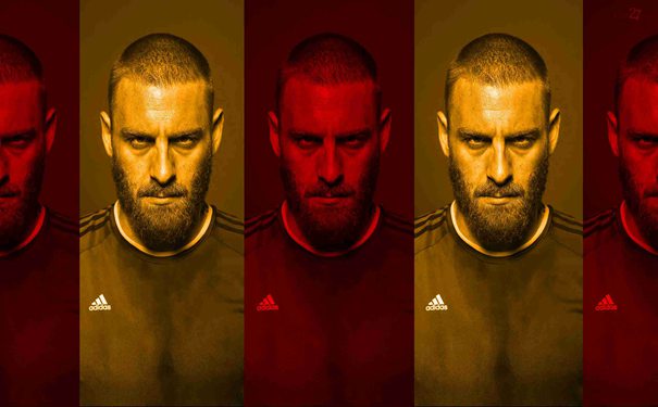 巴萨3-2再次领先皇马！拉菲尼亚打门折射入网梅开二度！